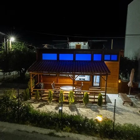 Tiny Among The Olives Chalet *